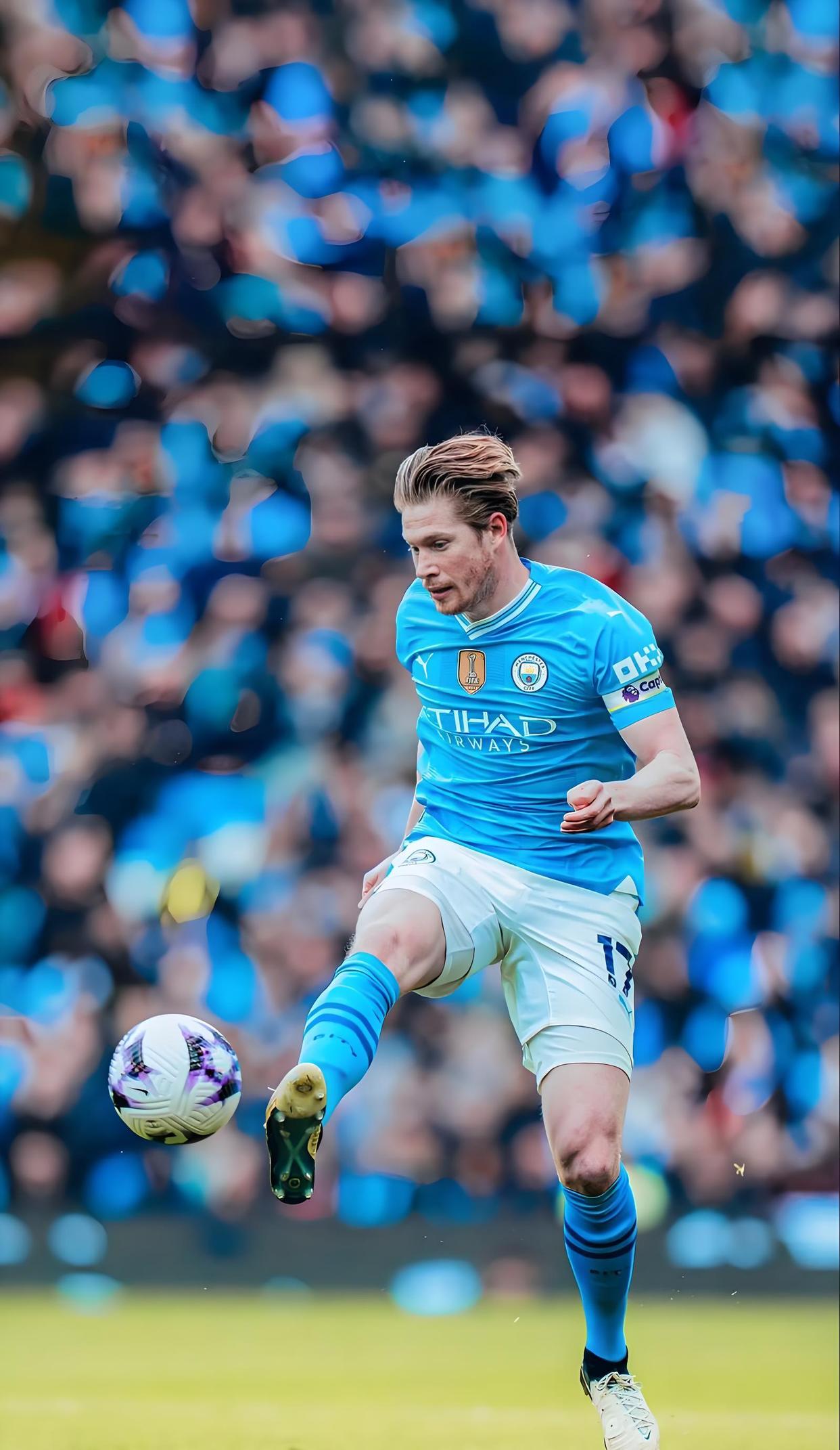 为什么投手在被换下场时要亲自交出球